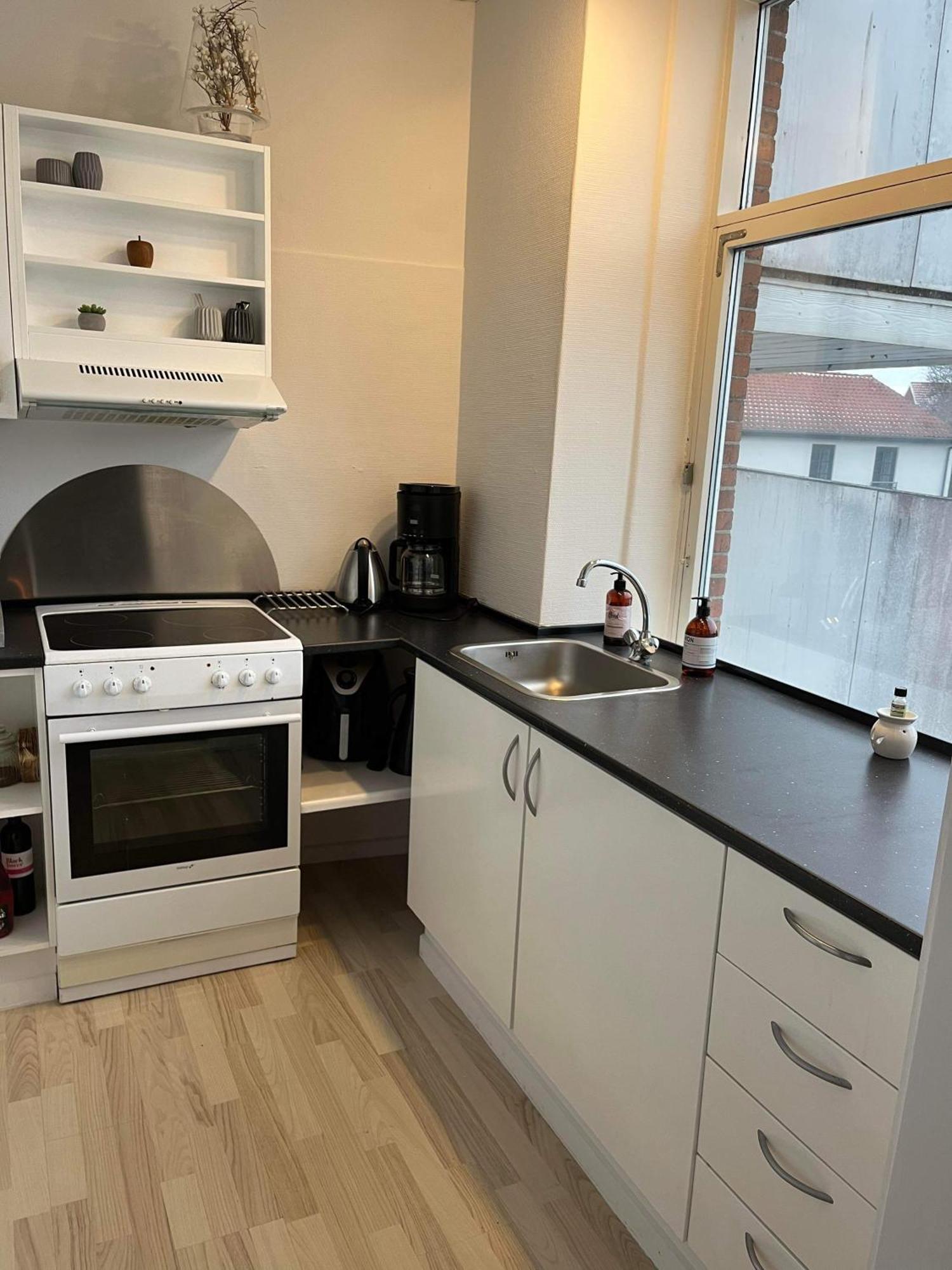 Tonders Bedste Udsigt Et Vaerelse Stue Spisestue Kokken Badevaerelse Apartment Ngoại thất bức ảnh